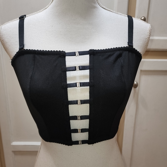 Victoria Secret Women's Unlined Open-Front Black Bralette NWT - Picture 3 of 11